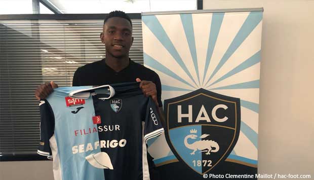 Yahia Fofana signe son premier contrat professionnel dans son club formateur