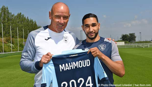 Elies Mahmoud signe son 1er contrat pro