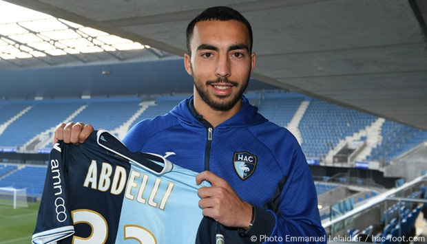 Himad Abdelli signe son premier contrat pro