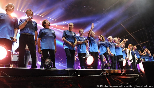 Stars 80's au Stade Océane: la troupe fait le final avec le maillot du HAC