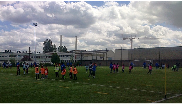 150 enfants réunis dans le cadre du HAC Mon Parrain au stade du Polygone