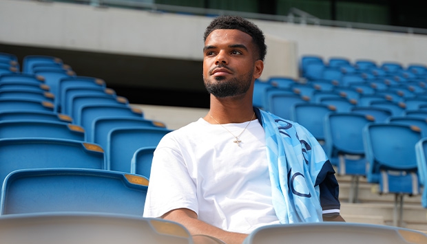 Christopher Operi prolonge !