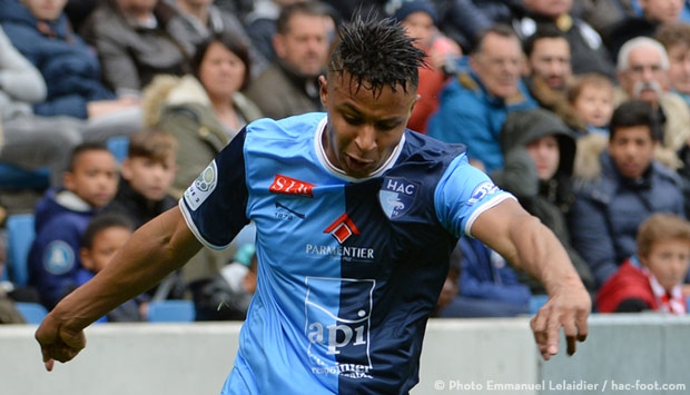 Lys Mousset rejoint la Premier League
