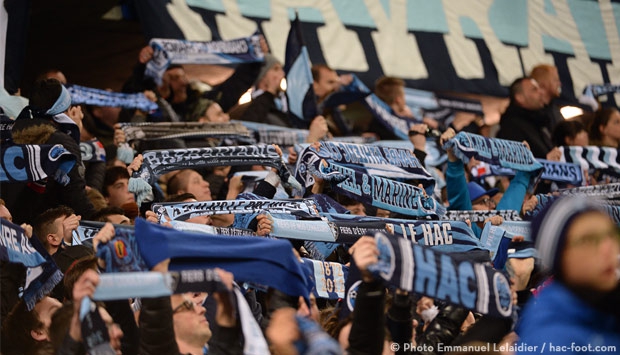 Communiqué des supporters: "Tous au stade vendredi avec son écharpe"