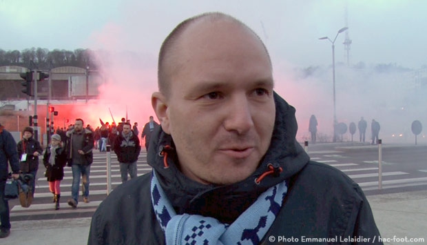 Yann Simon: Un Stade plein, debout, bruyant et coloré