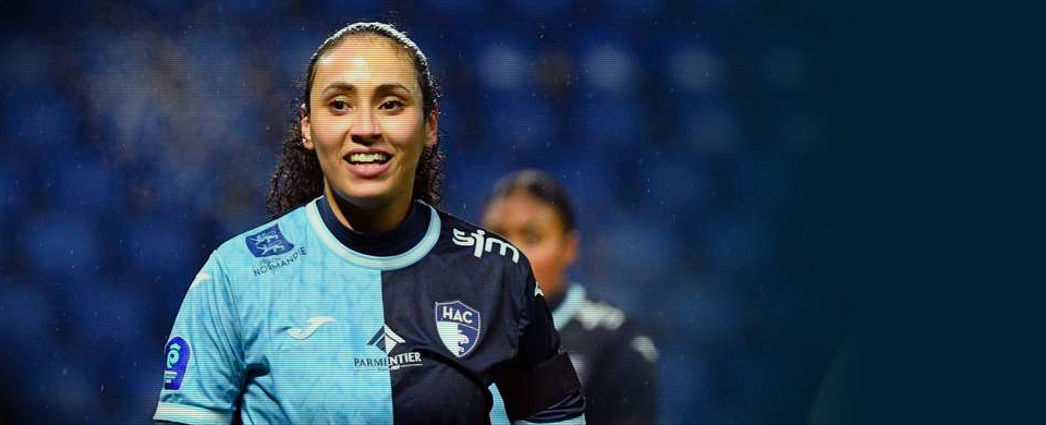 Ikram Adjabi prolonge !