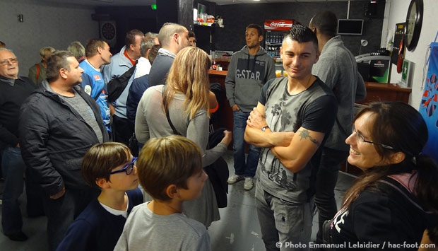 Les recrues à la rencontre des supporters mardi soir